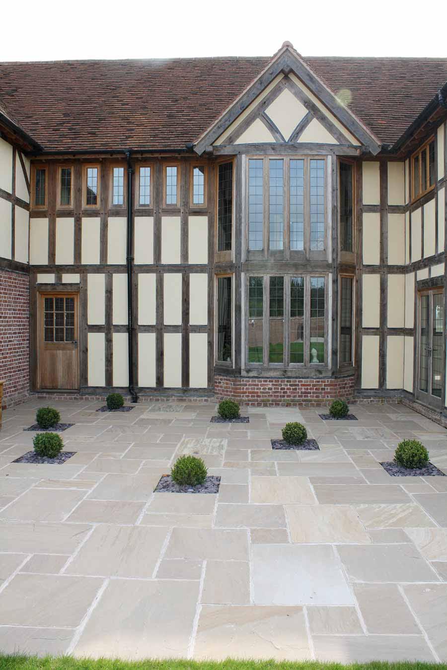 Creating the perfect patio with Whitehall Flagstones